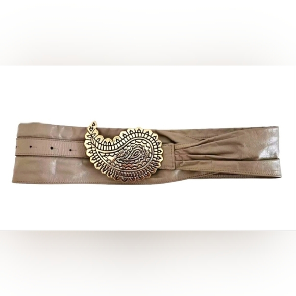 VINTAGE APPLE ACC of NY Size M Hip/Waist Leather Belt Large Gold Paisley Buckle - Picture 2 of 8